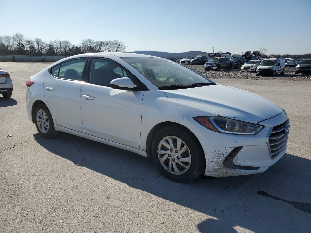 2017 Hyundai Elantra - Image 4