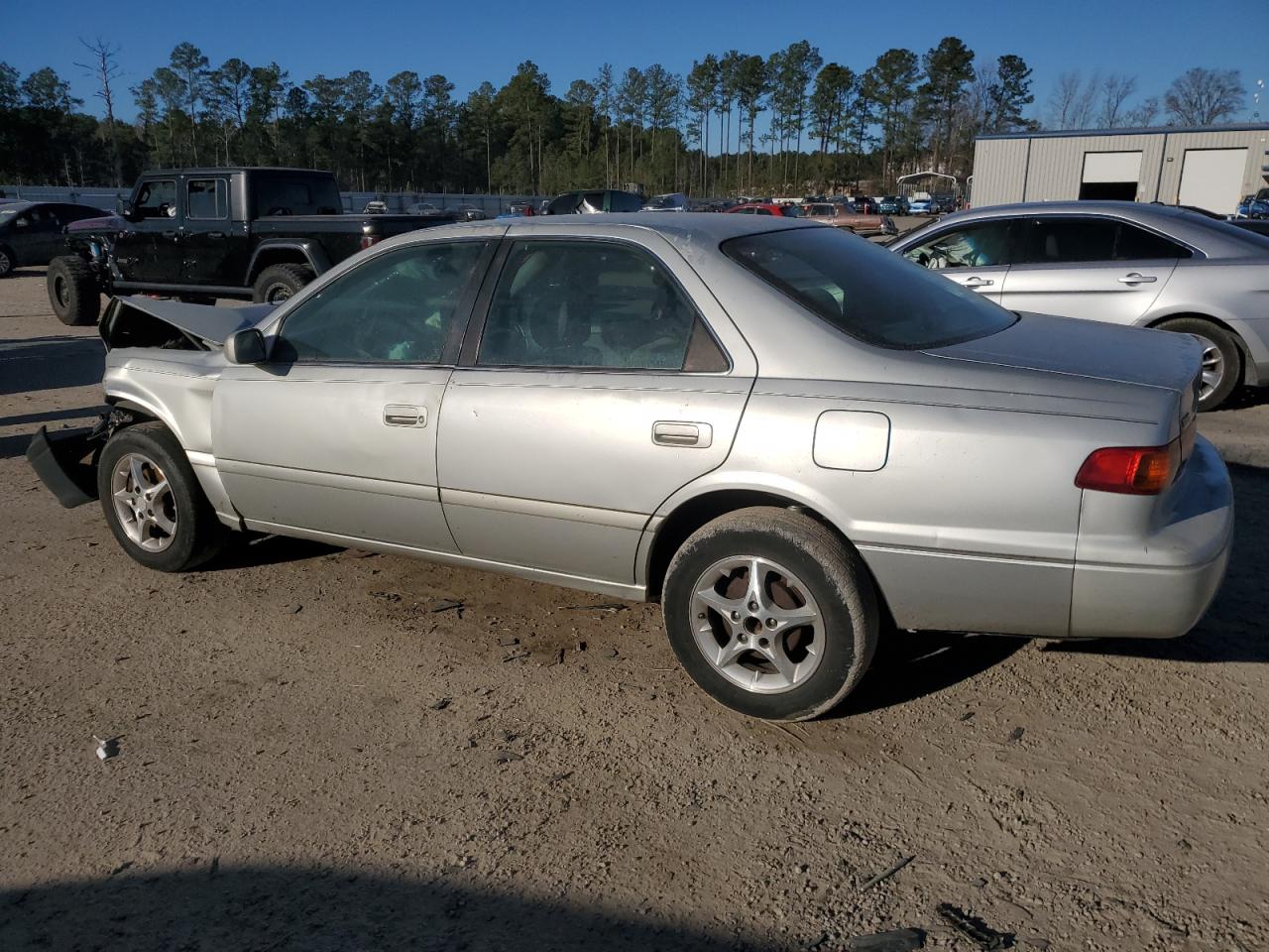 2001 Toyota Camry - Image 2