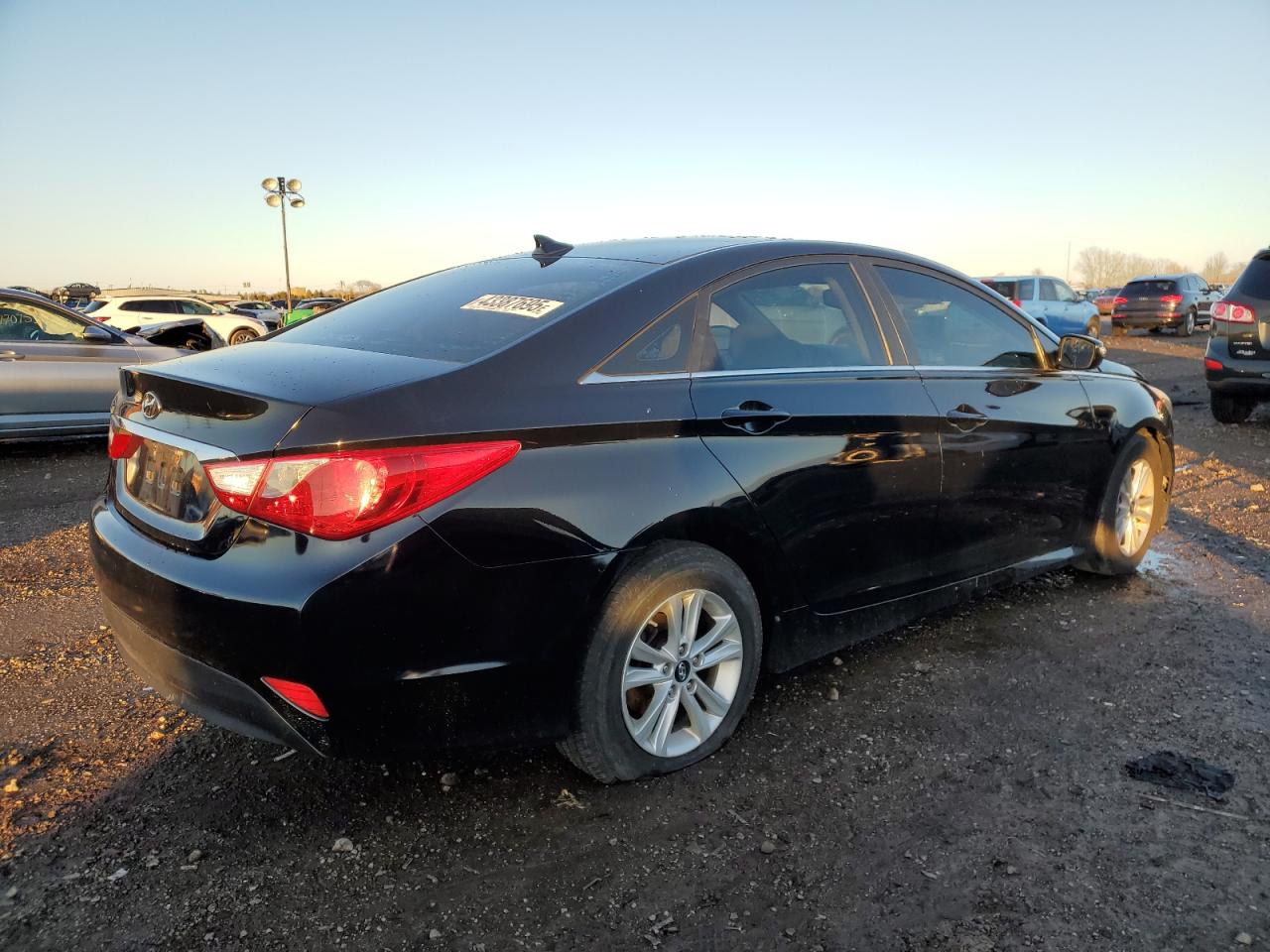 2014 Hyundai Sonata - Image 3
