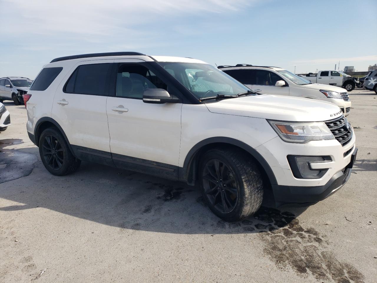 2017 Ford Explorer - Image 4