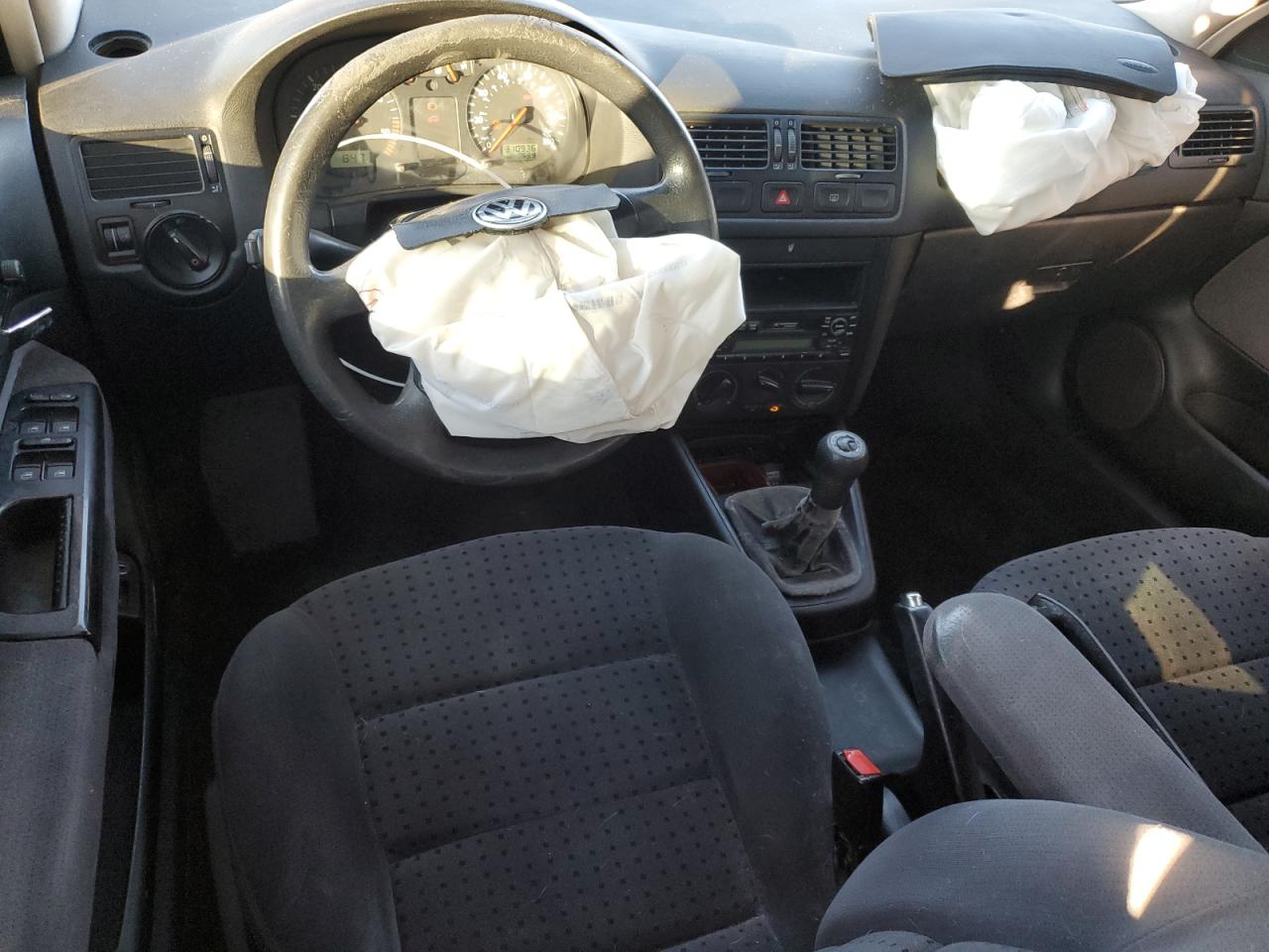 2000 Volkswagen Jetta - Image 8