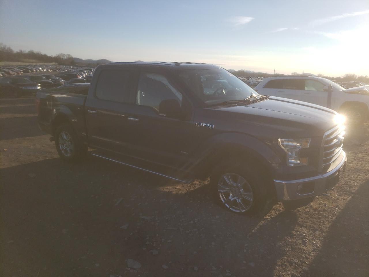 2015 Ford F-150 - Image 4