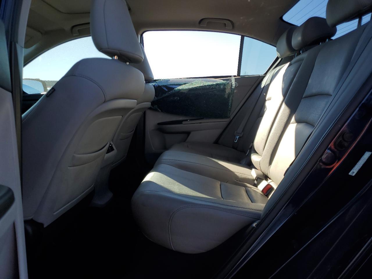 2014 Honda Accord - Image 11