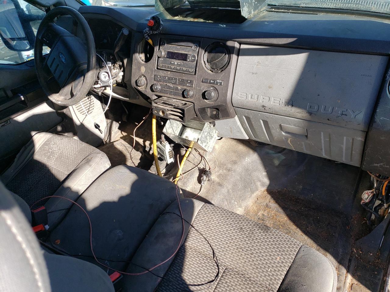 2015 Ford F250 - Image 8