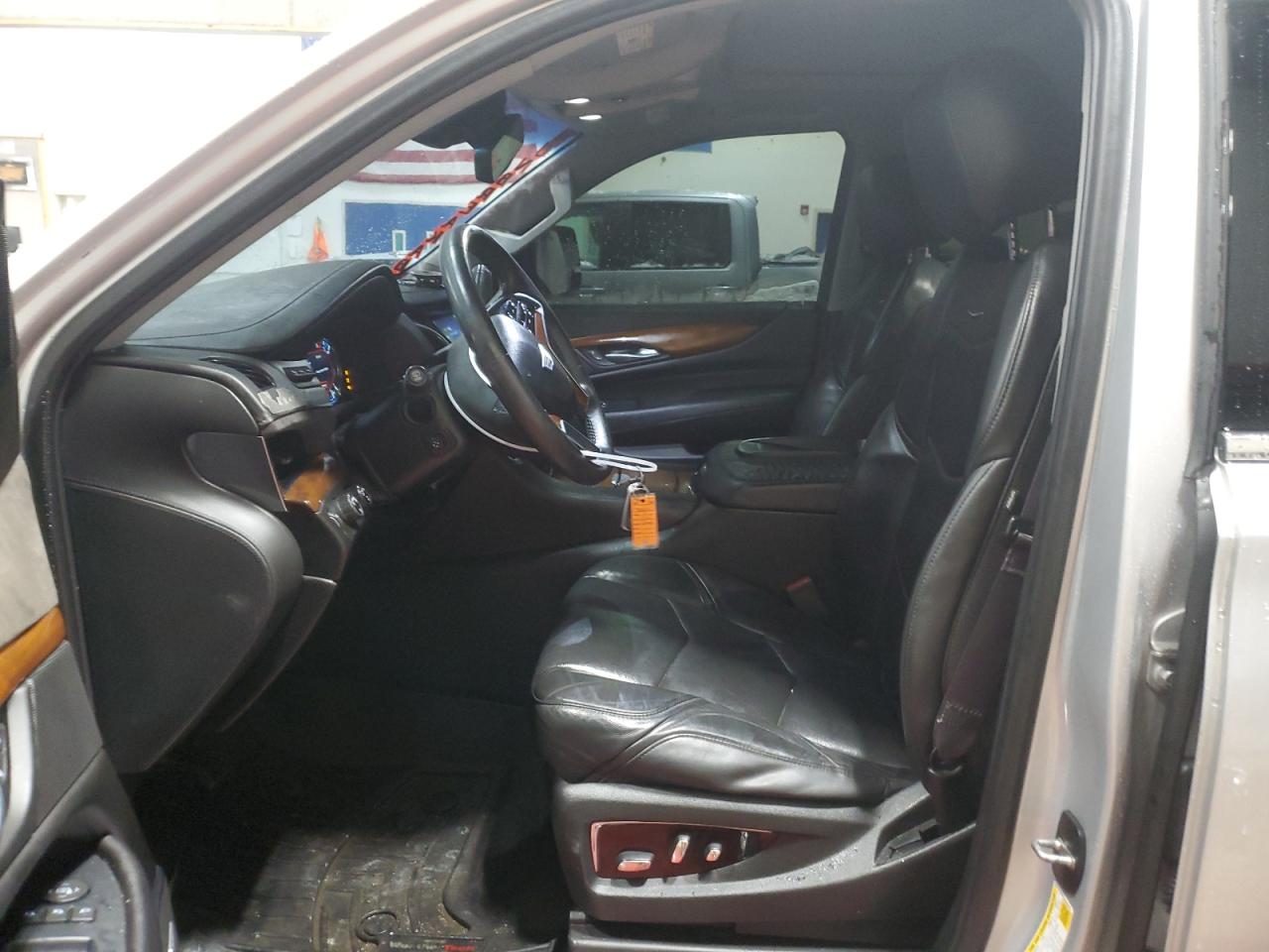 2017 Cadillac Escalade - Image 7
