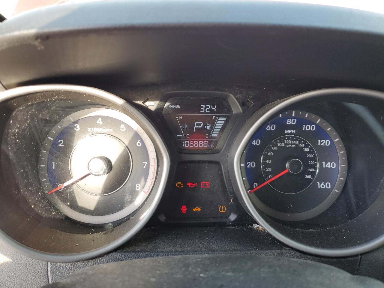 2015 Hyundai Elantra - Image 9