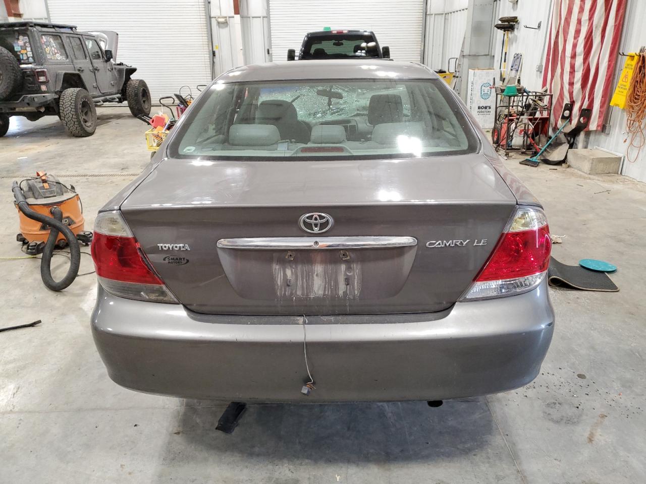 2005 Toyota Camry Le VIN: 4T1BE32K55U953101 Lot: 41520155