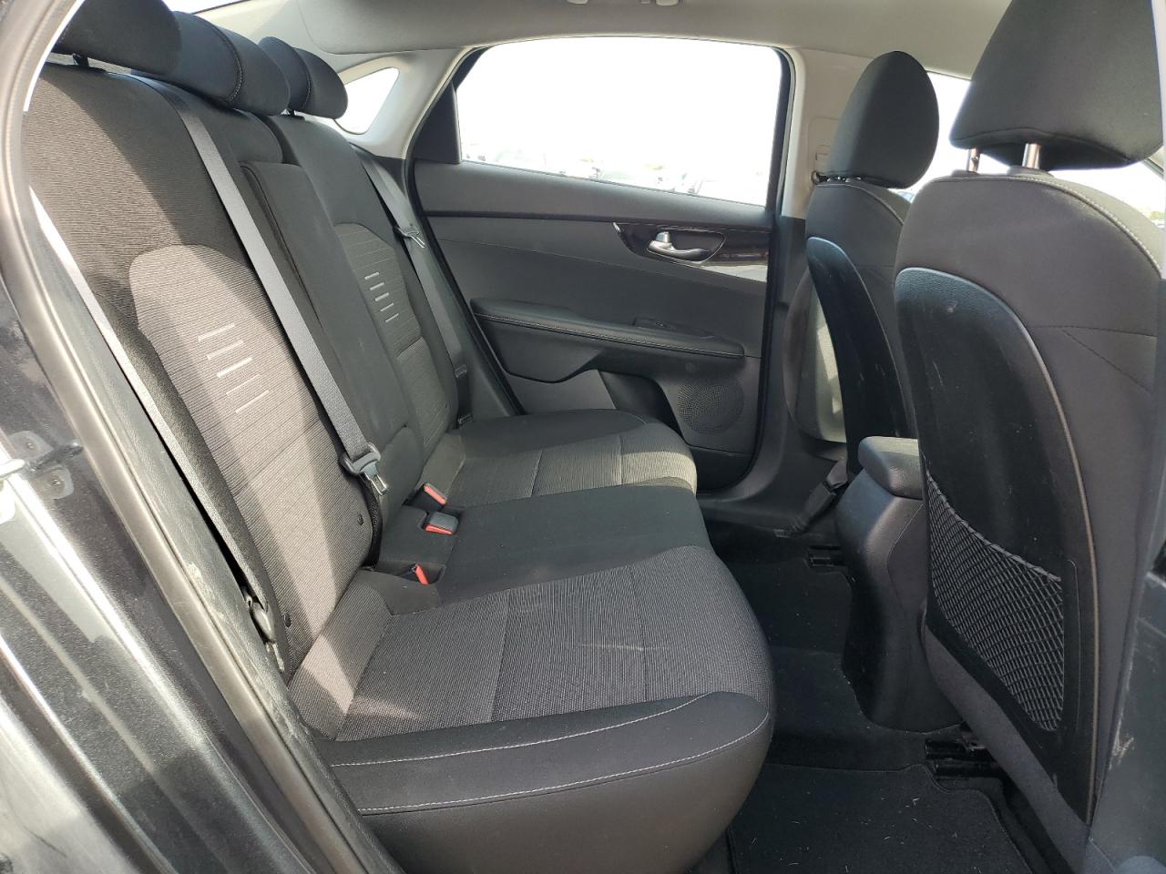 2019 Kia Forte - Image 10