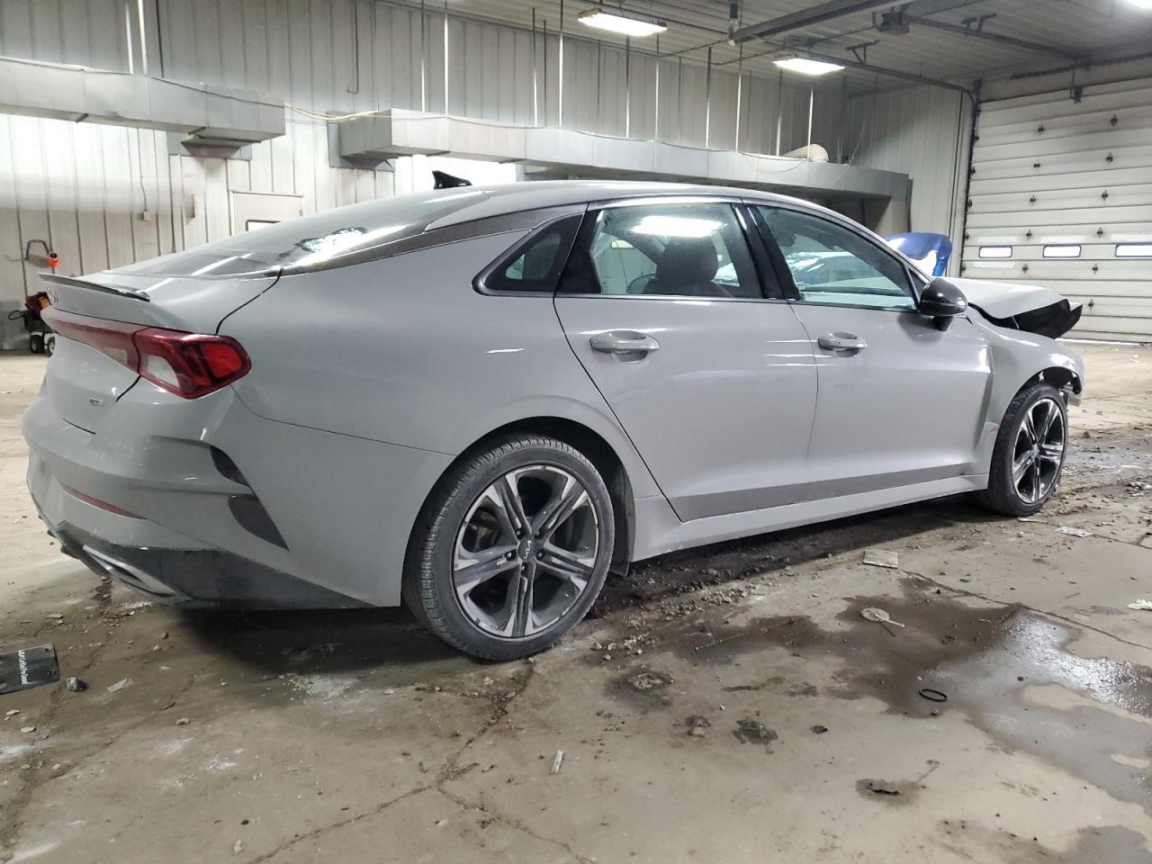 2023 Kia K5 - Image 3