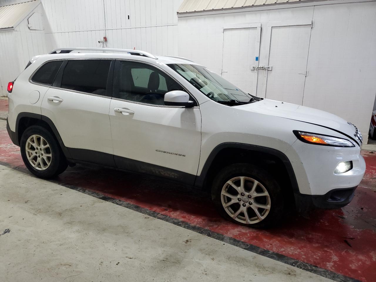 2018 Jeep Grand Cherokee - Image 4