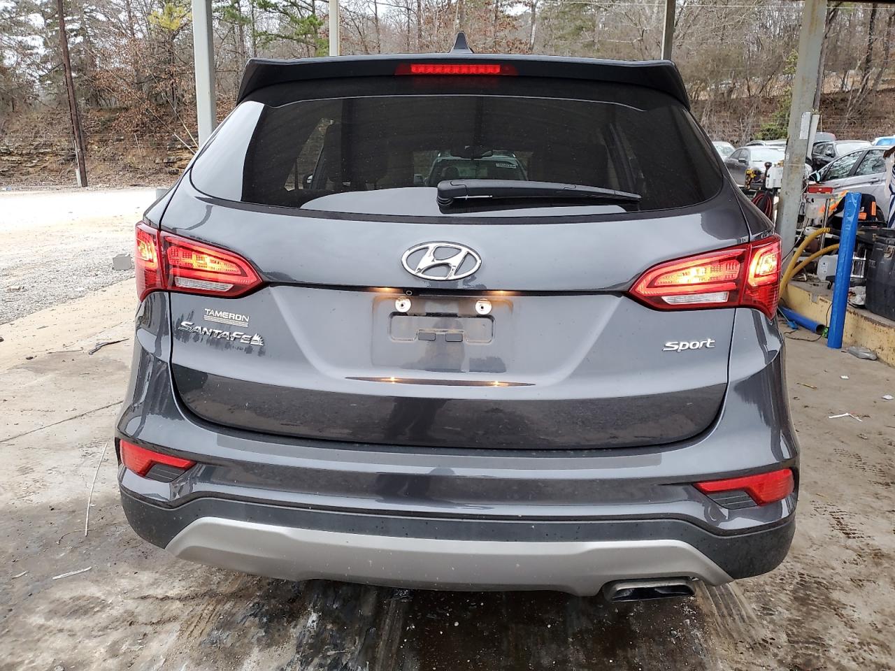 2018 Hyundai Santa Fe - Image 6
