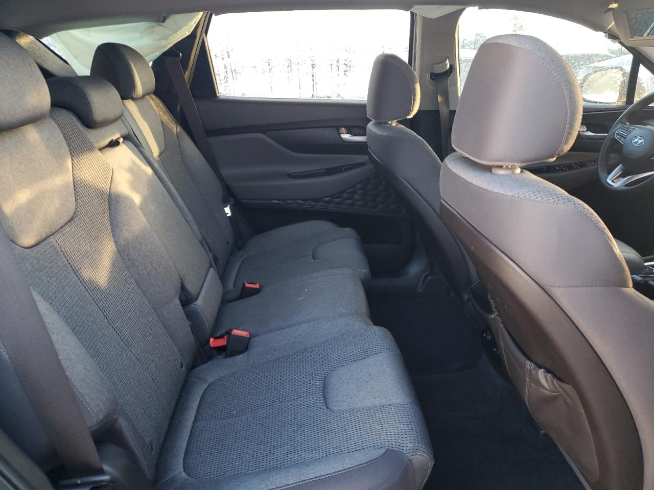 2019 Hyundai Santa Fe - Image 11