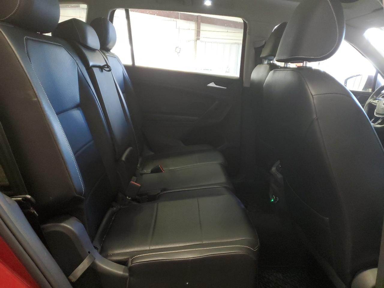 2021 Volkswagen Tiguan - Image 11
