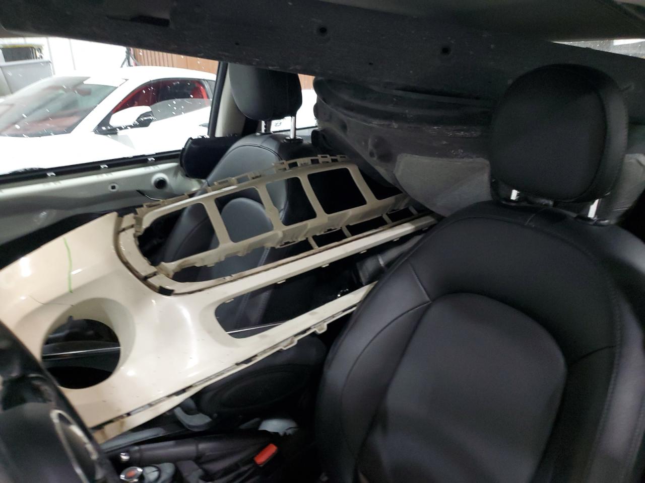 2017 MINI Cooper - Image 10