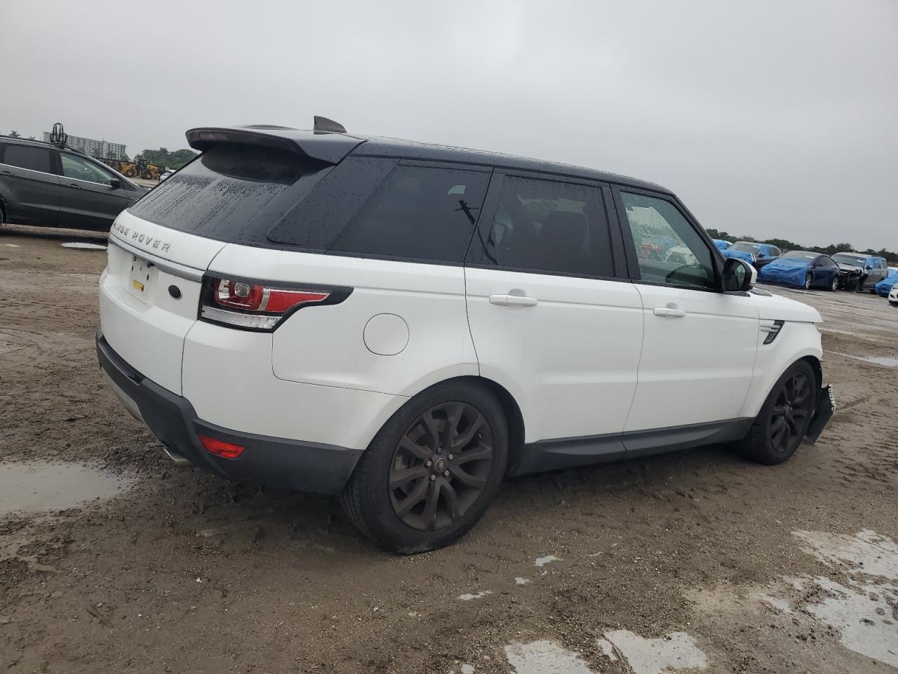 2017 Land Rover Range Rover - Image 3