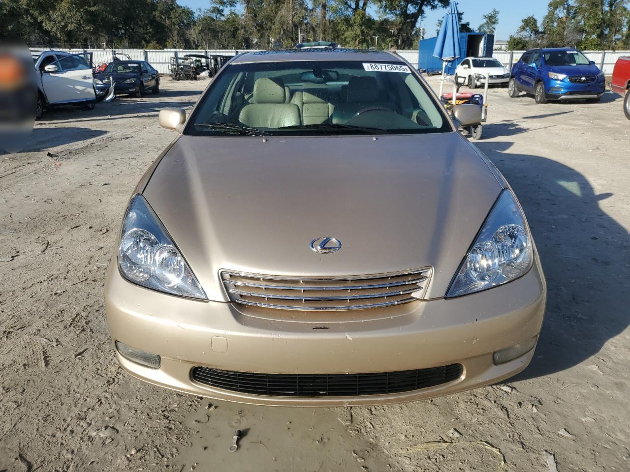 2003 Lexus ES - Image 5