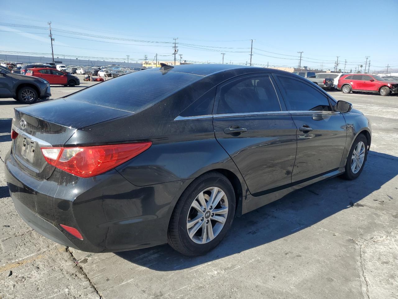 2014 Hyundai Sonata - Image 3