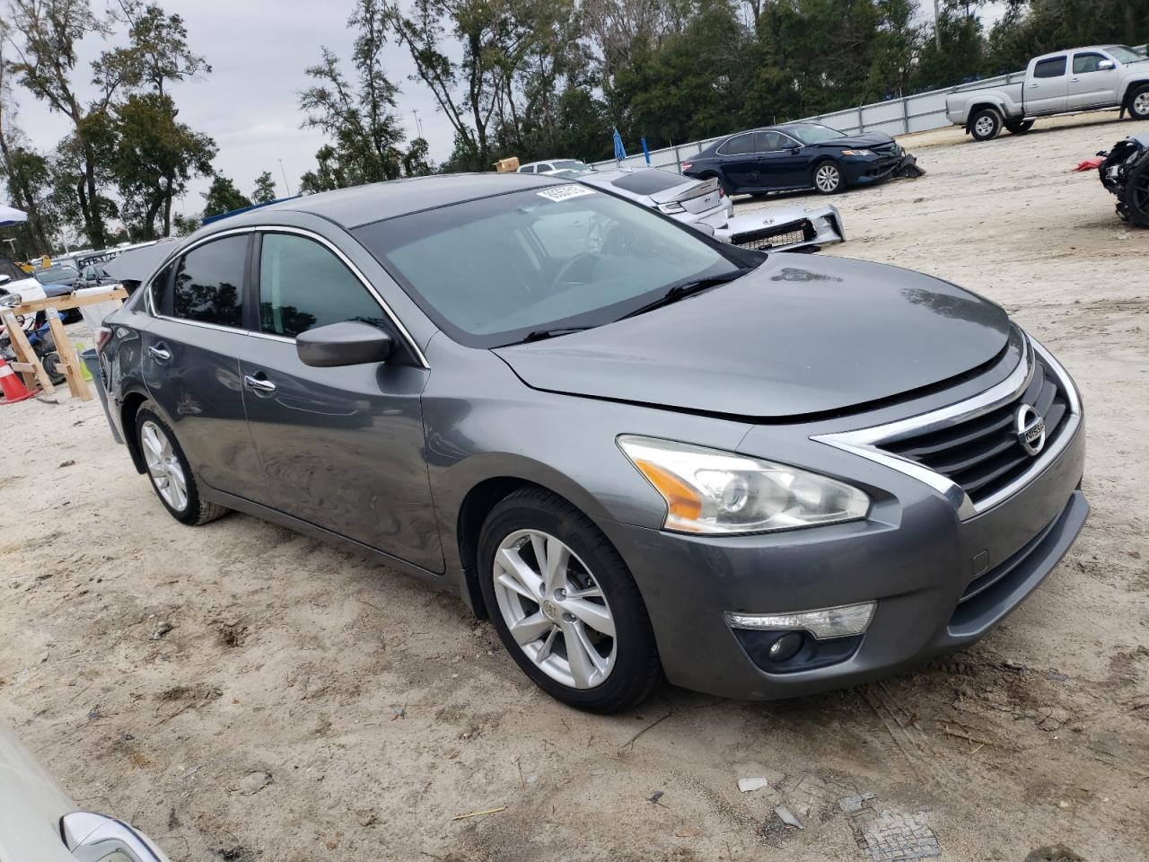 2015 Nissan Altima - Image 4