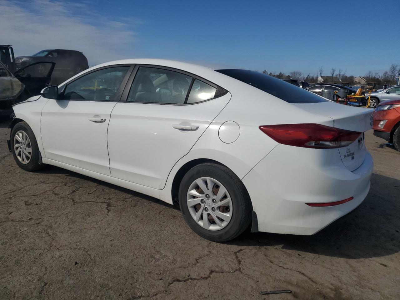 2018 Hyundai Elantra - Image 2