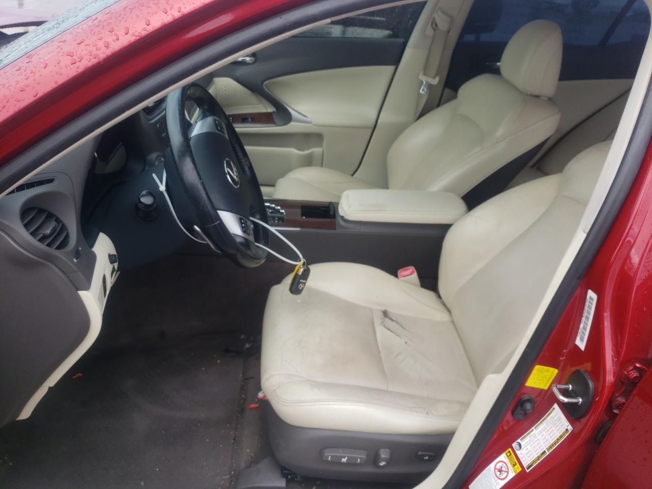 2012 Lexus IS - Image 7