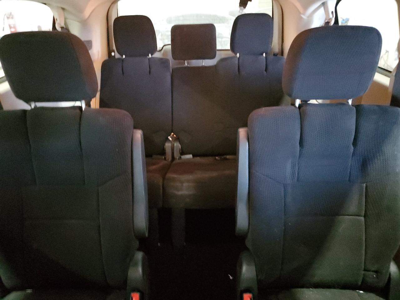 2012 Dodge Caravan - Image 10