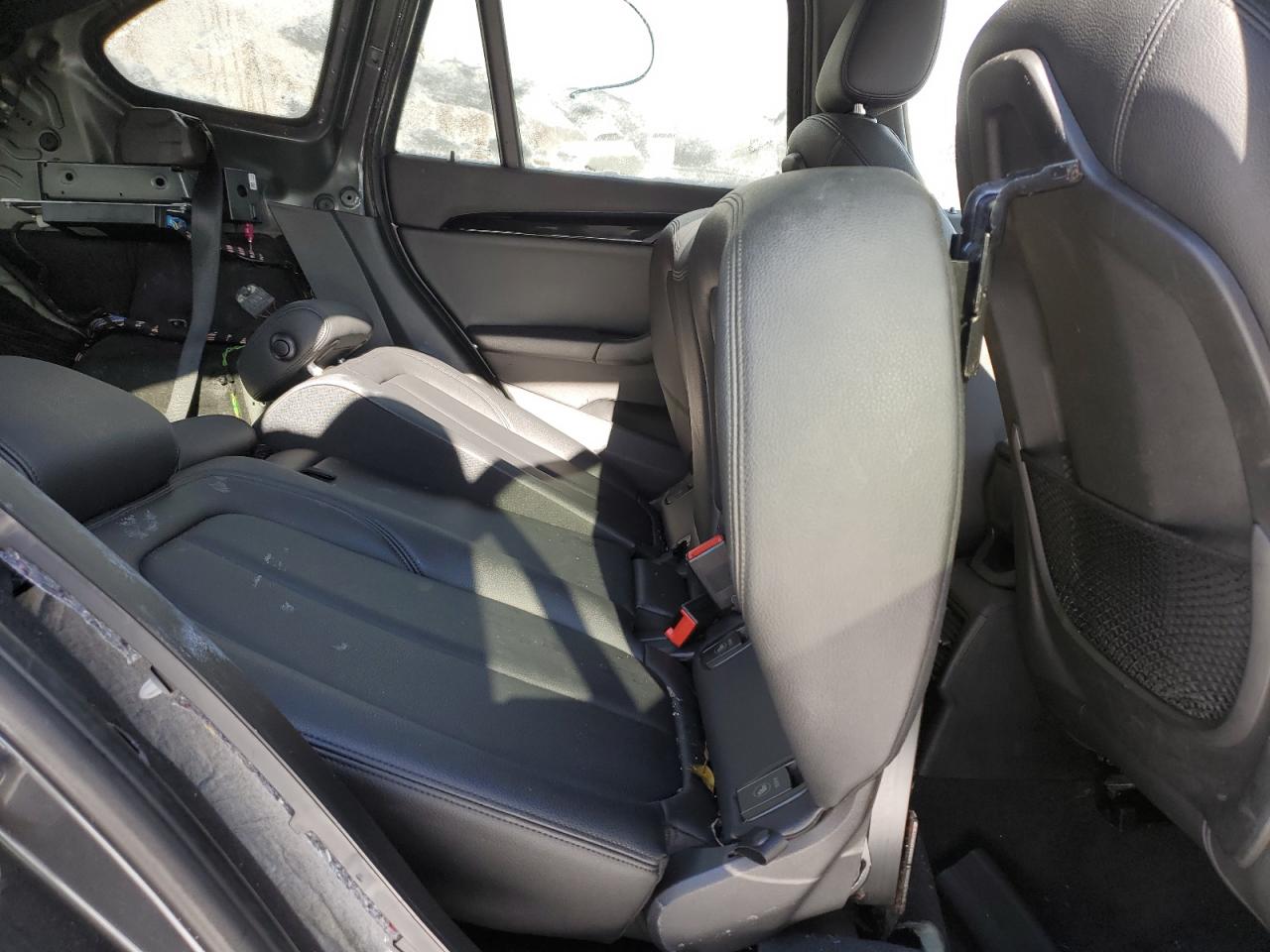 2016 BMW X1 - Image 11