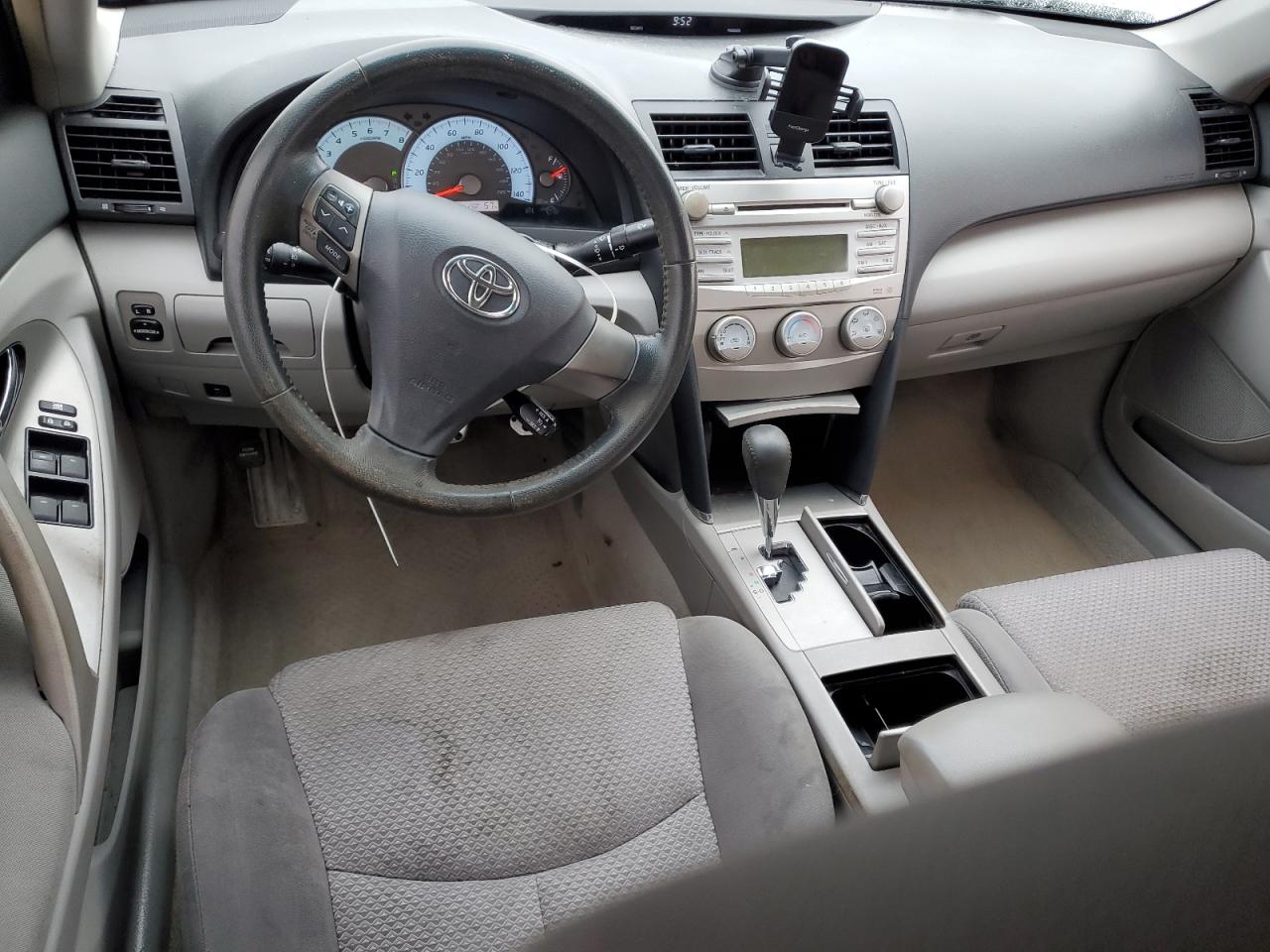 2011 Toyota Camry - Image 8