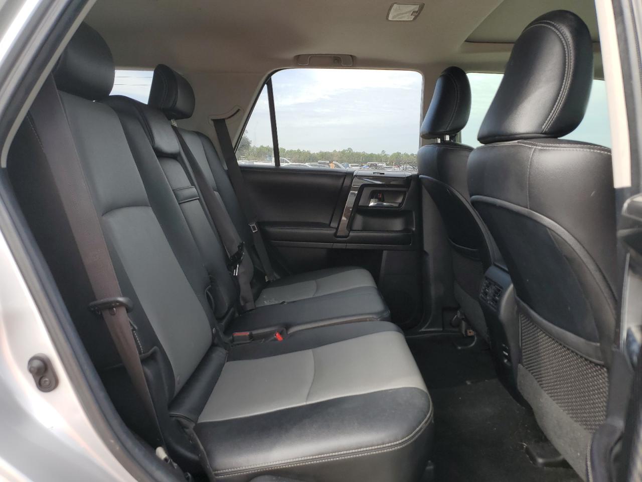 2016 Toyota 4Runner - Image 11