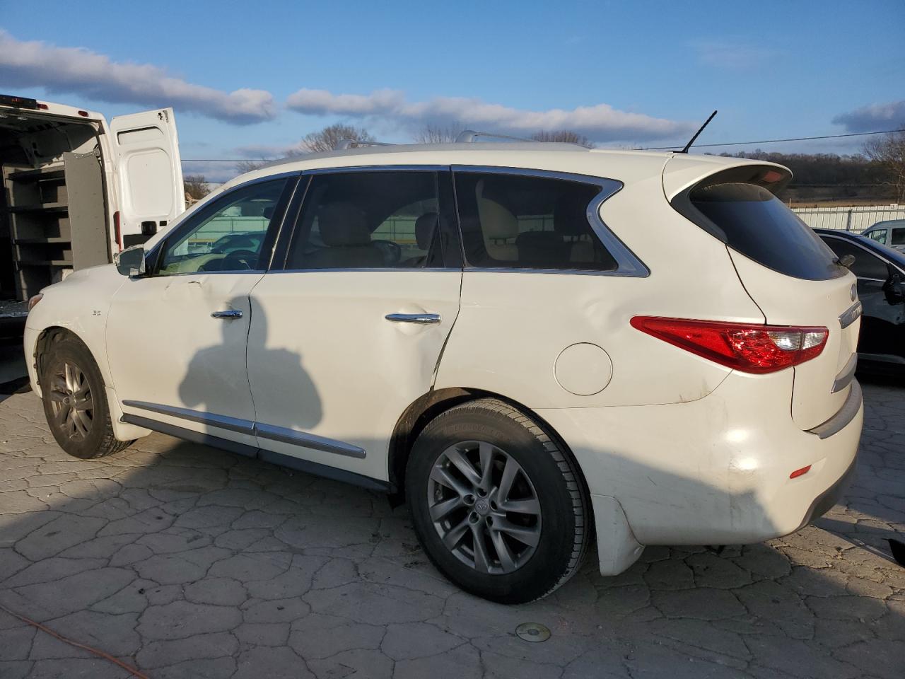 VIN 5N1AL0MM6FC515564 2015 INFINITI QX60 no.2