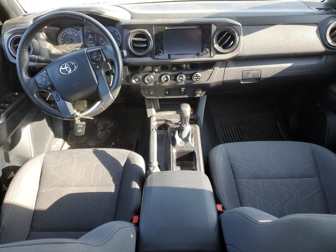 2016 Toyota Tacoma - Image 8