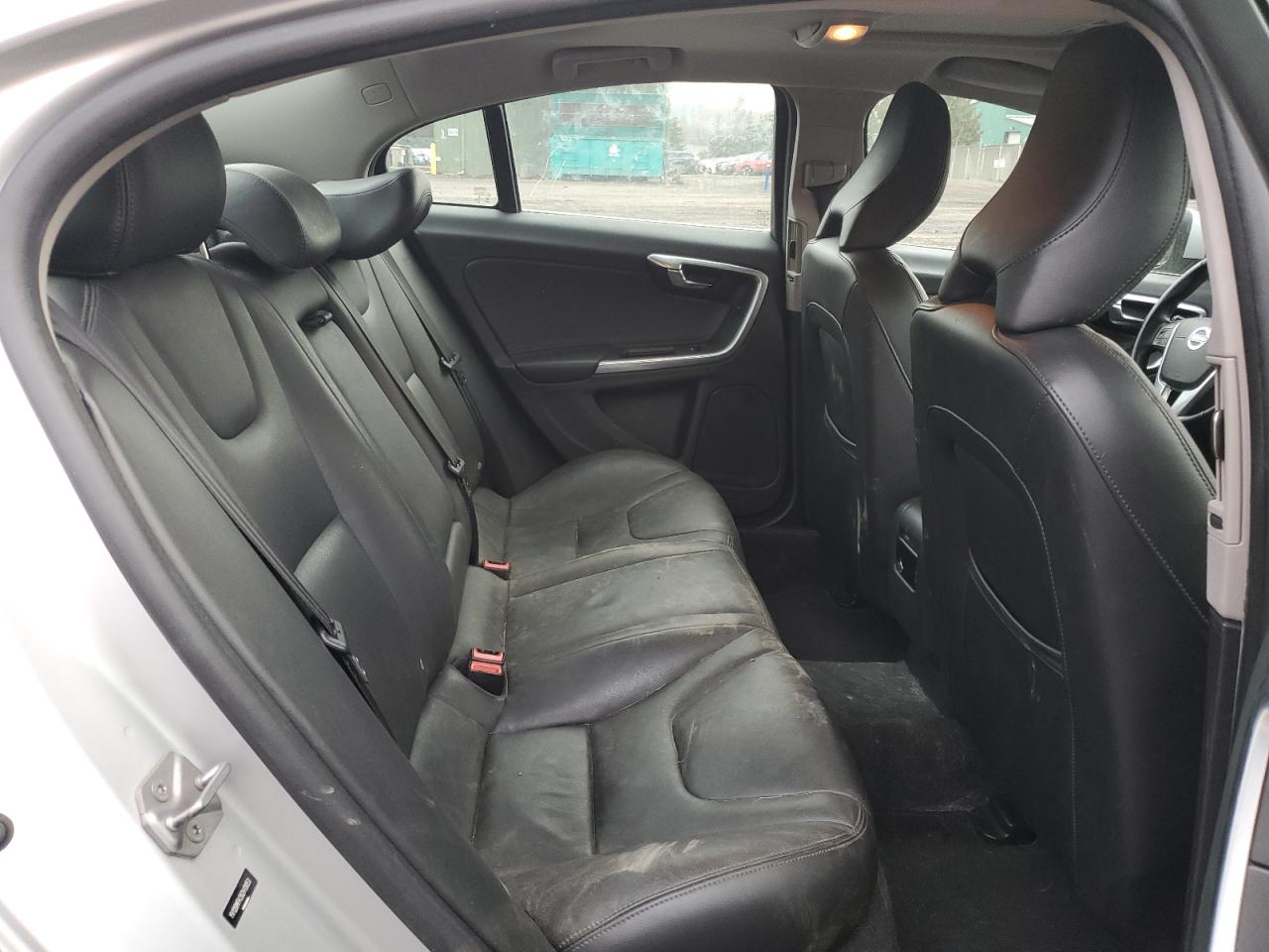 2016 Volvo S60 - Image 10