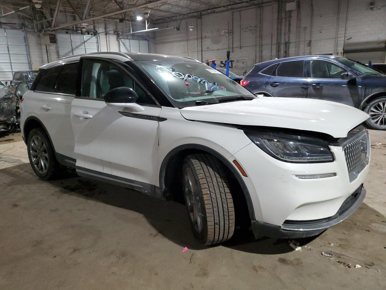 2020 Lincoln Corsair - Image 4