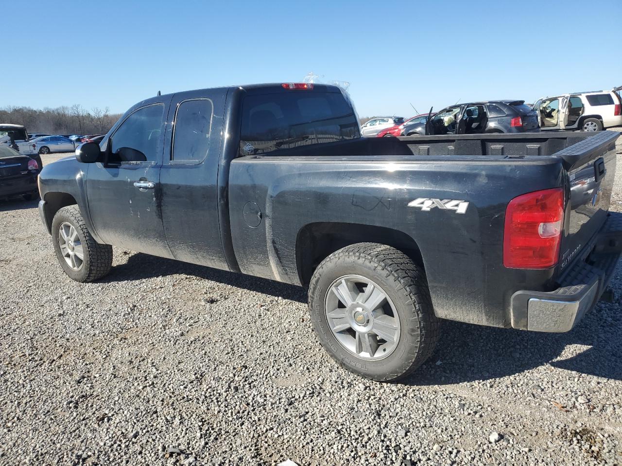 2012 Chevrolet Silverado - Image 2