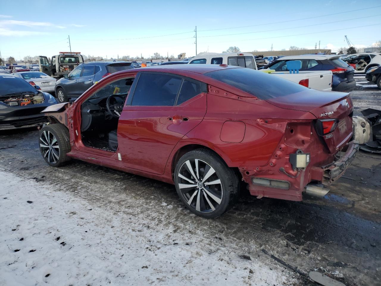 2021 Nissan Altima - Image 2