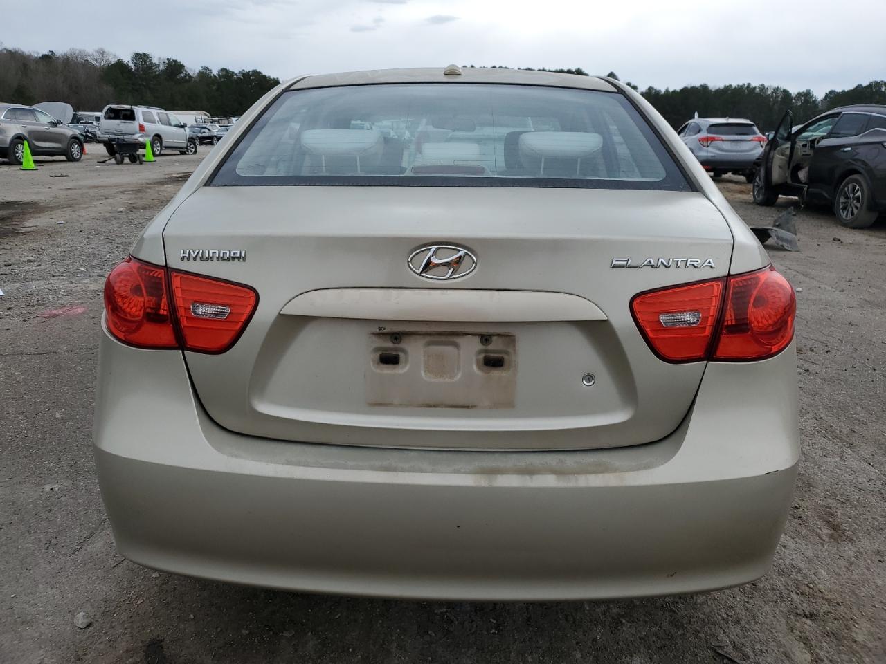 2008 Hyundai Elantra - Image 6