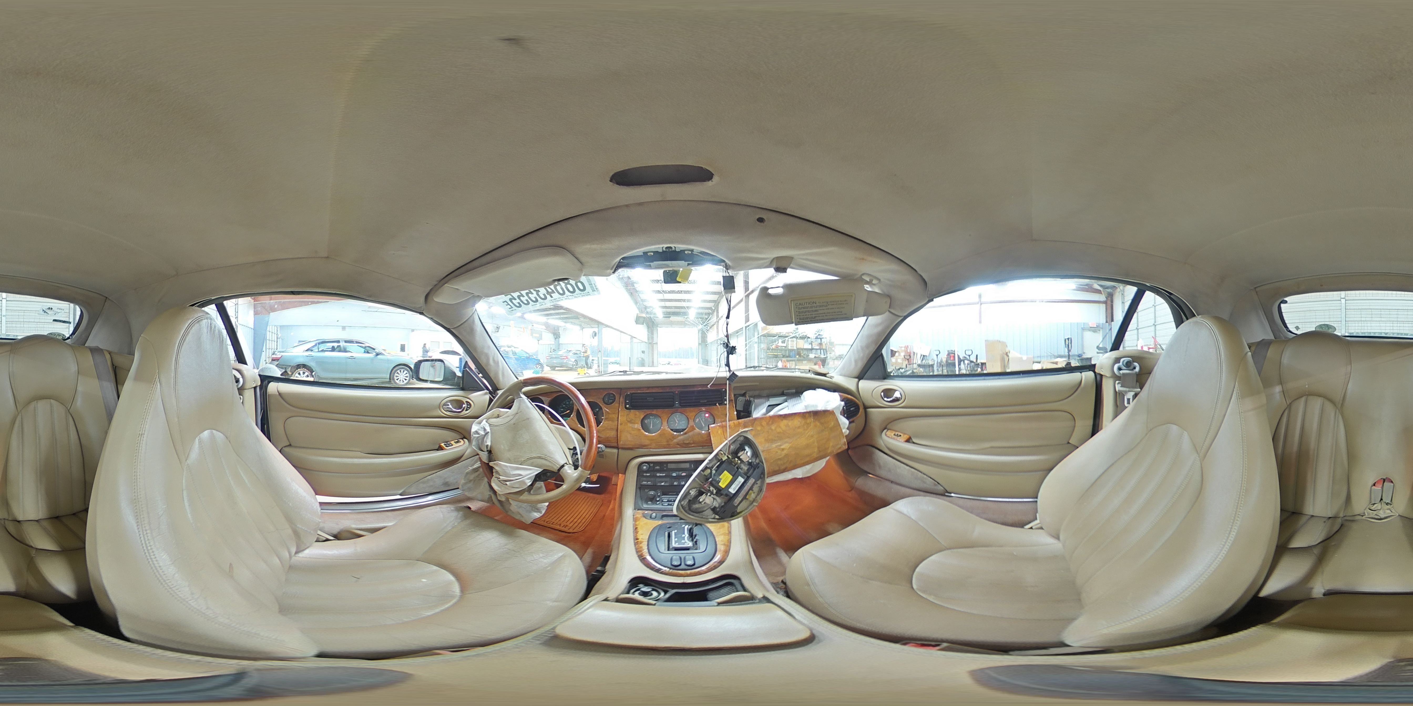 1997 Jaguar XK - Image 13