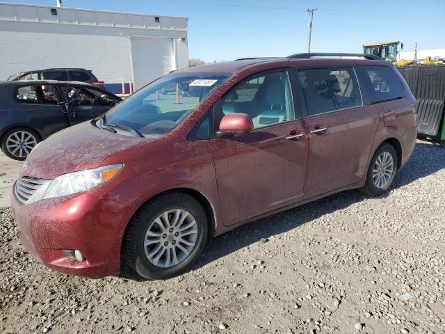 2016 Toyota Sienna Xle