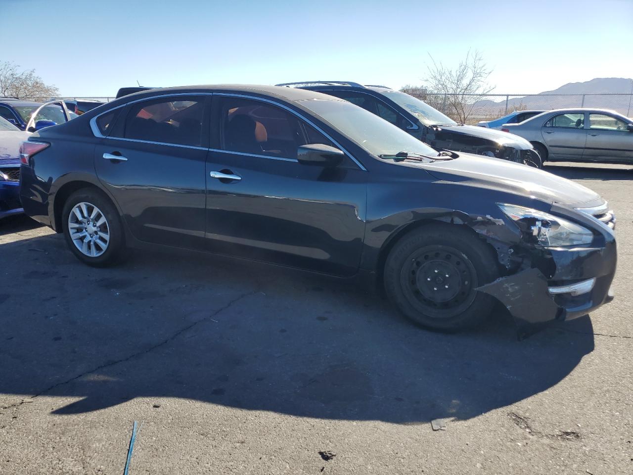 2015 Nissan Altima - Image 4