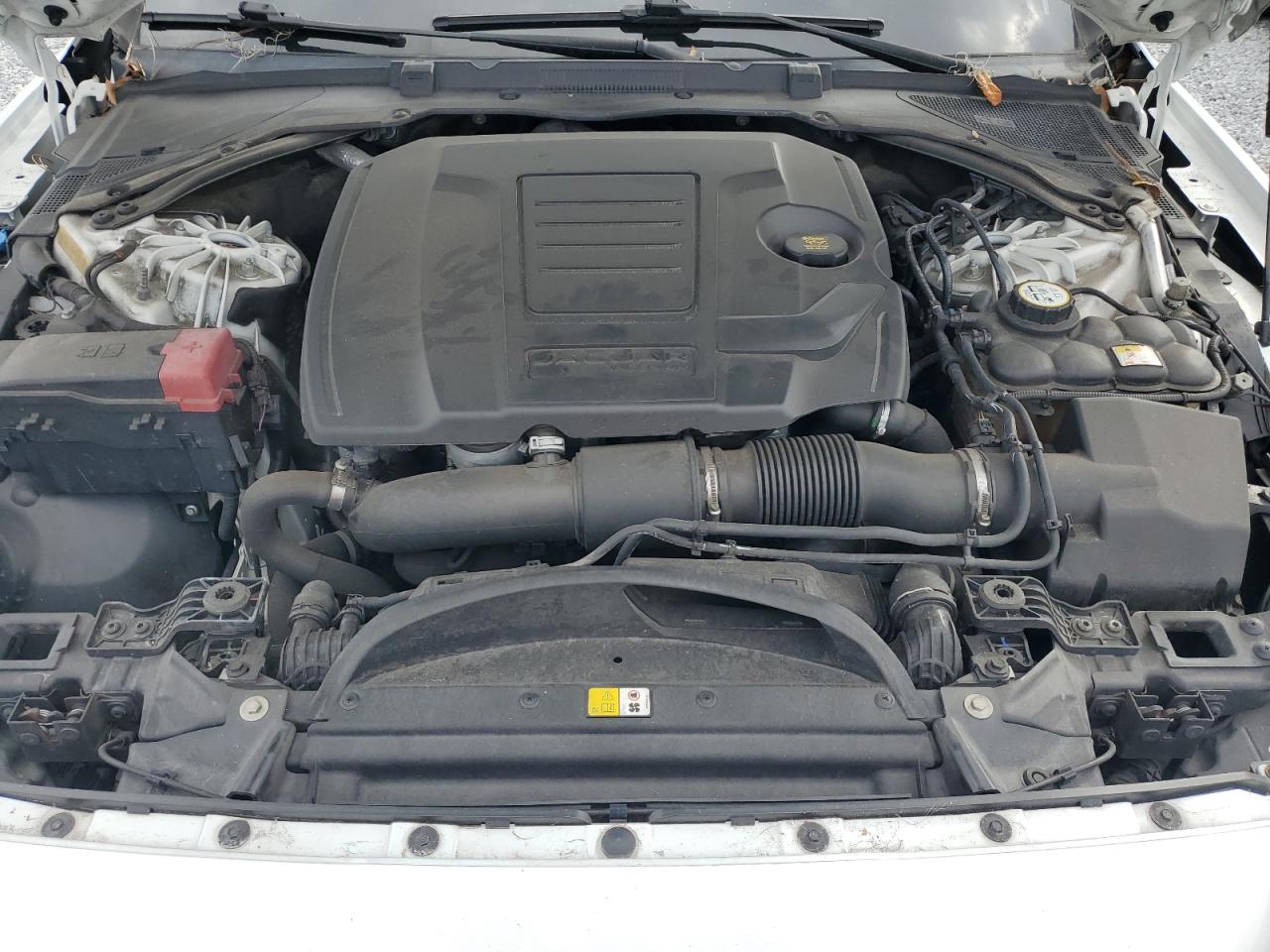 2018 Jaguar XF - Image 11
