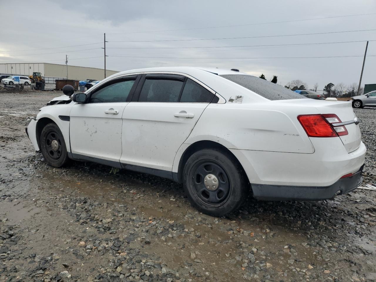 2015 Ford Taurus - Image 2