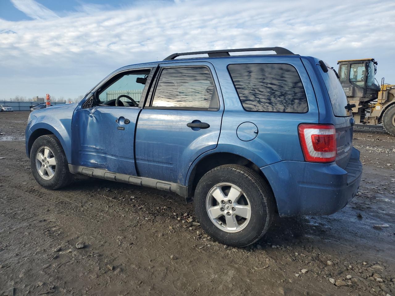 2009 Ford Escape - Image 2