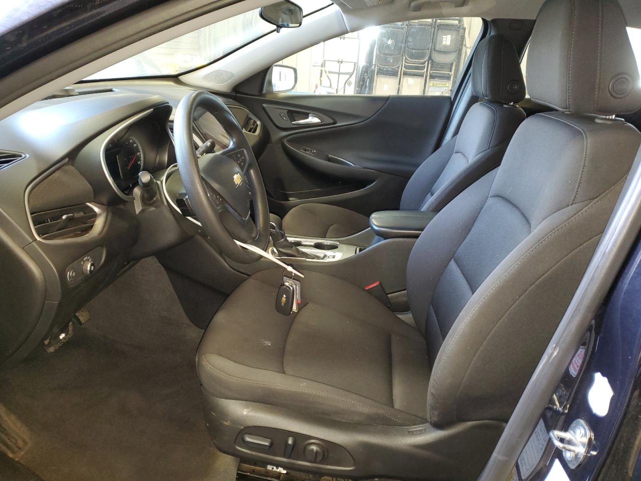 2023 Chevrolet Malibu - Image 7