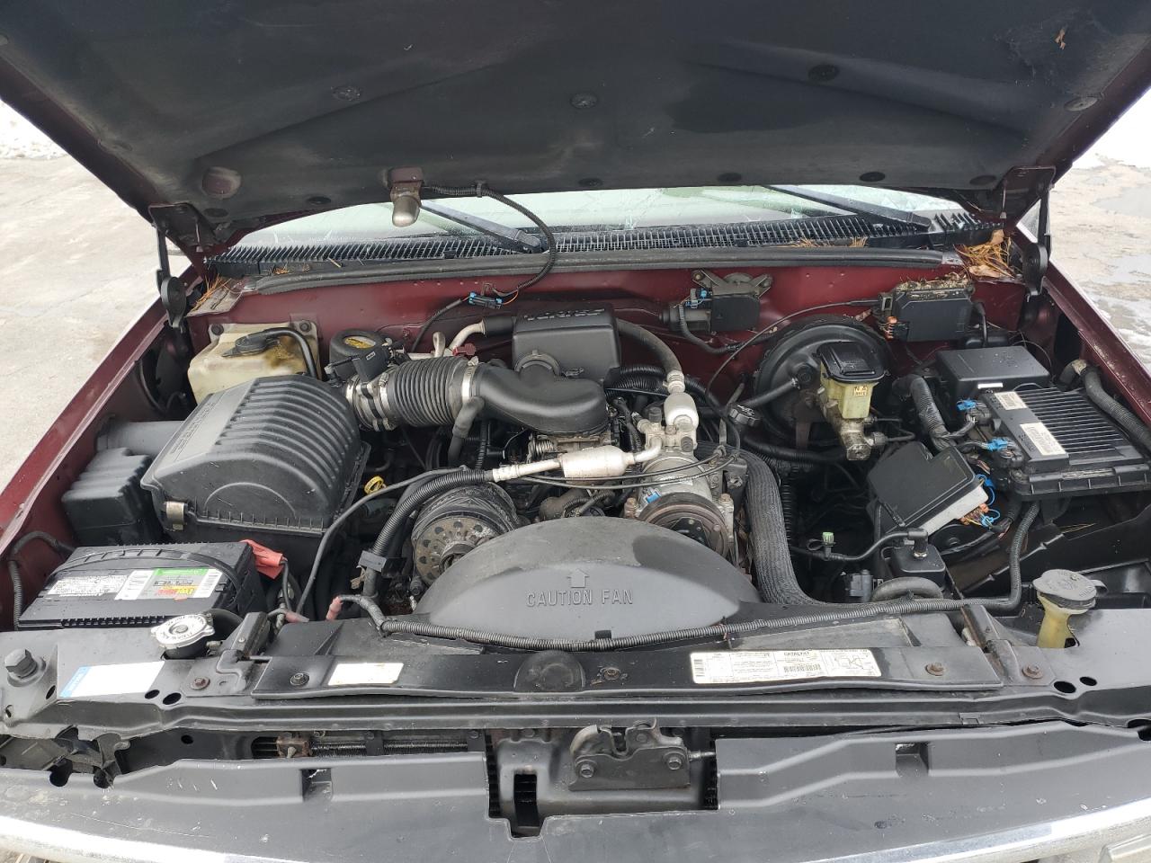 1998 Chevrolet Suburban - Image 12