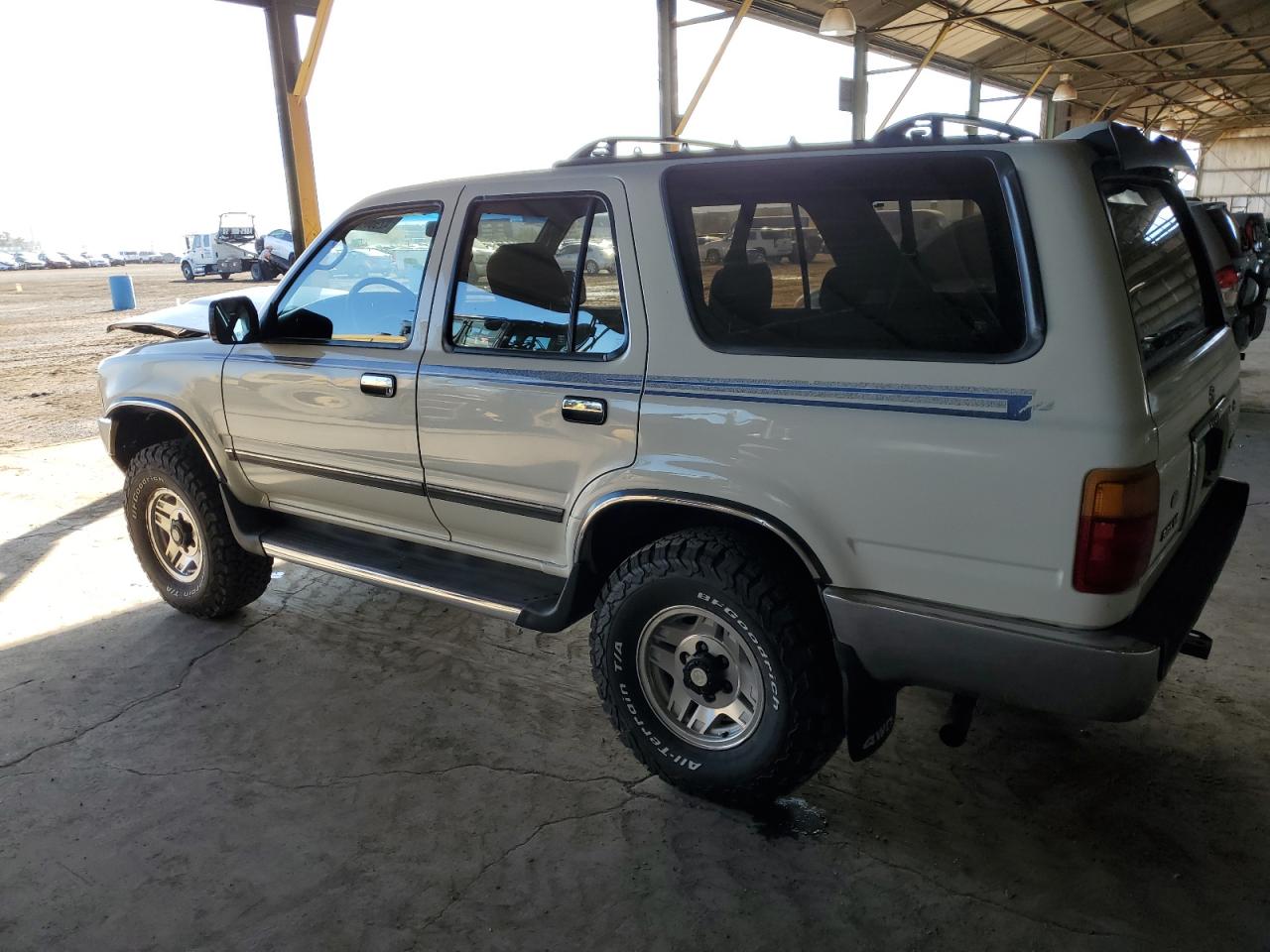 1995 Toyota 4Runner - Image 2