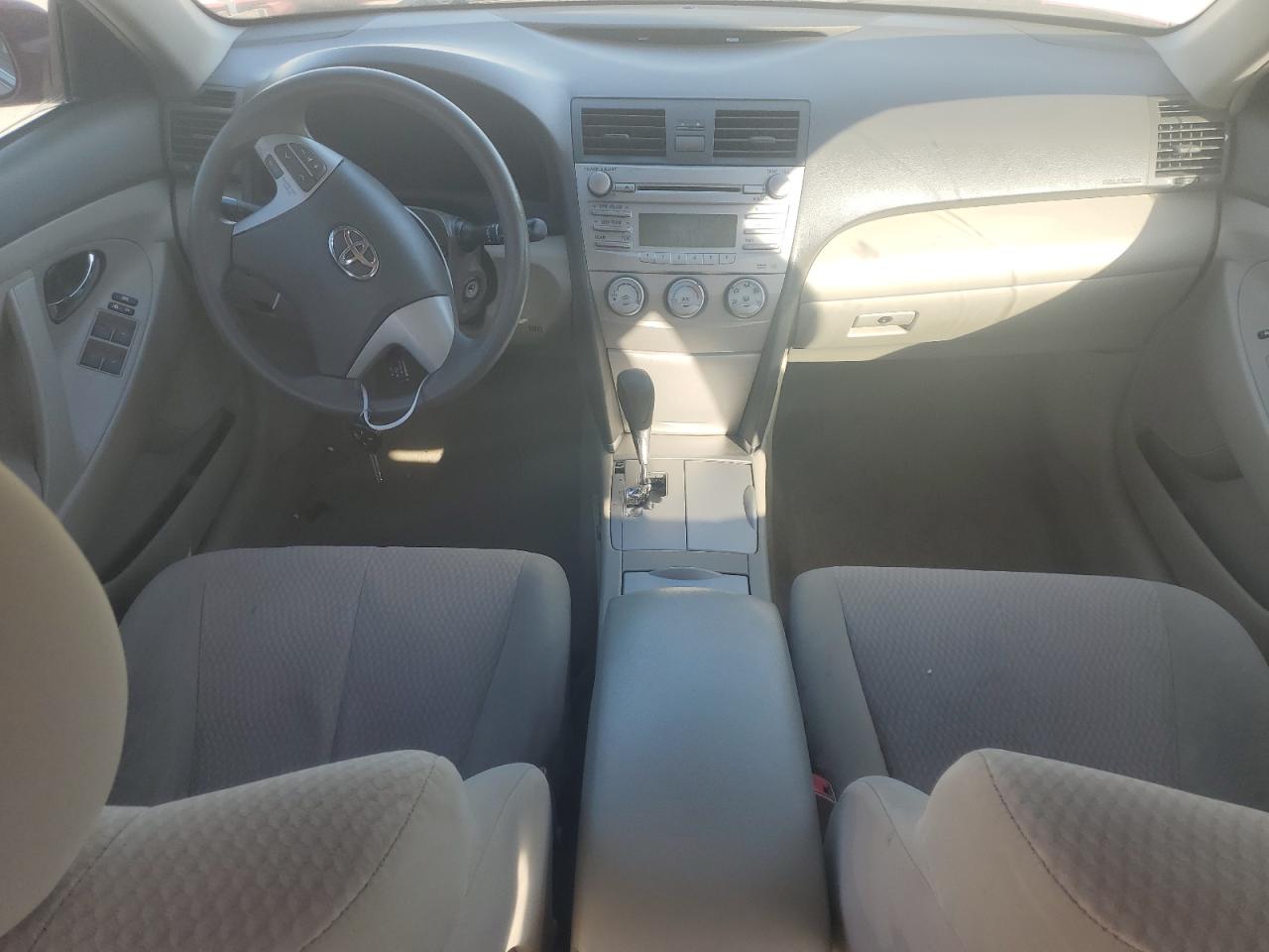 2011 Toyota Camry - Image 8