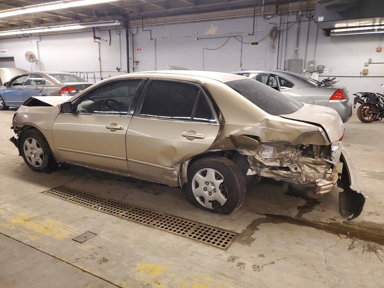 2005 Honda Accord - Image 2