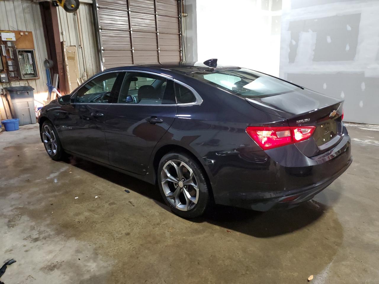 2023 Chevrolet Malibu - Image 2