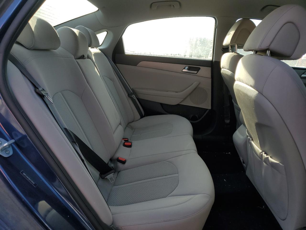 2016 Hyundai Sonata - Image 10