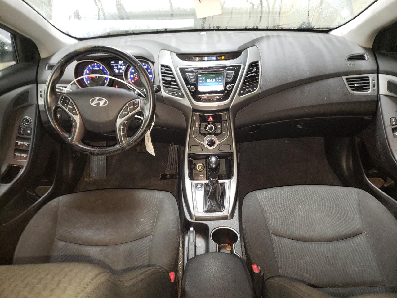 2015 Hyundai Elantra - Image 8