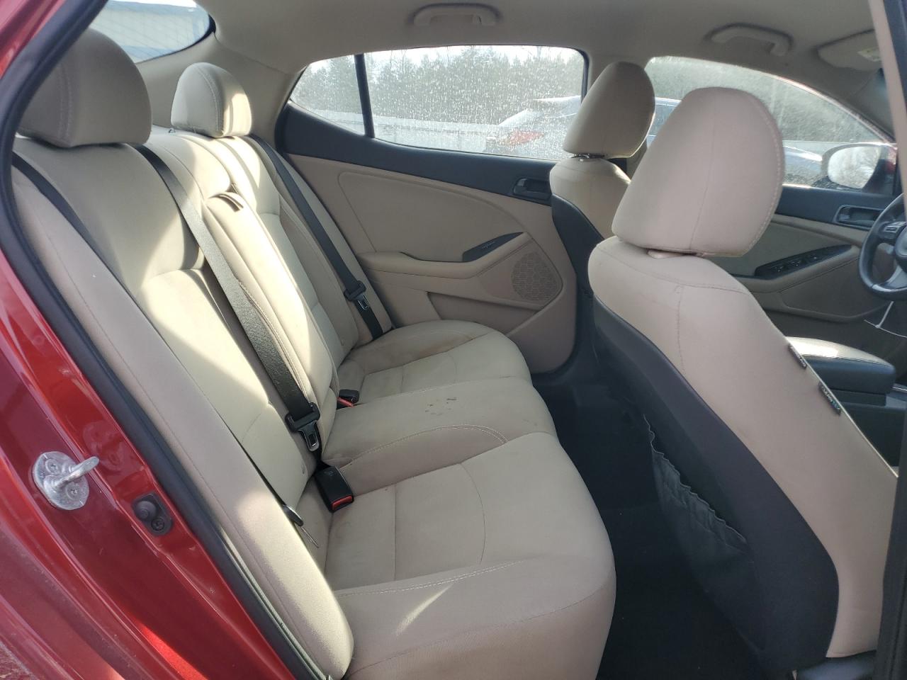 2014 Kia Optima - Image 10